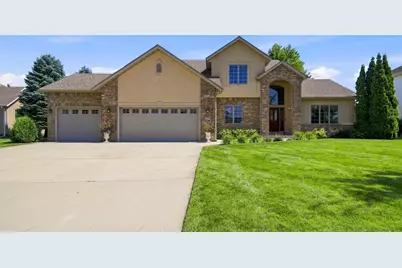 2270 Deer Trail Lane NE, Owatonna, MN 55060 - Photo 2
