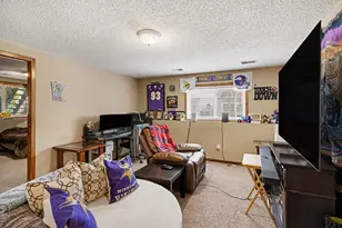 404 Cari Park Ln, Hastings, MN 55033 - Photo 8