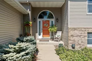 2180 Sunflower Ln, Owatonna, MN 55060 - Photo 4