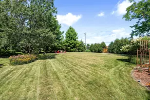 2180 Sunflower Ln, Owatonna, MN 55060 - Photo 2