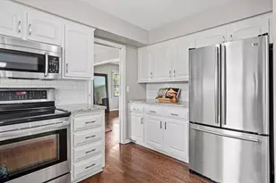 5701 W 66th St, Edina, MN 55439 - Photo 10
