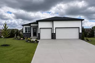 4986 Chalet Ct, Red Wing, MN 55066 - Photo 1