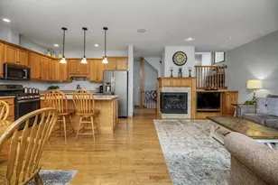 812 Ramsey St, Hastings, MN 55033 - Photo 4