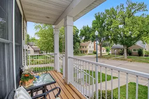 812 Ramsey St, Hastings, MN 55033 - Photo 2