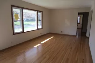11041 Yukon St NW, Coon Rapids, MN 55433 - Photo 4