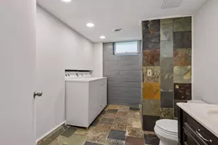 160 Mission Ln, Bloomington, MN 55420 - Photo 34