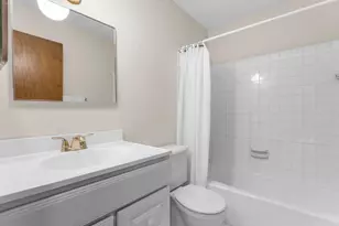2801 Flag Ave N, New Hope, MN 55427 - Photo 38