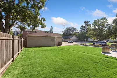 3700 Hubbard Avenue N, Robbinsdale, MN 55422 - Photo 38