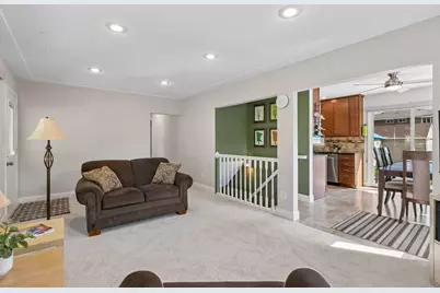 3700 Hubbard Avenue N, Robbinsdale, MN 55422 - Photo 8