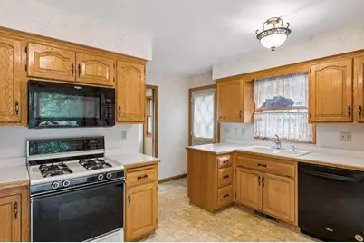 241 Van Buren Avenue N, Hopkins, MN 55343 - Photo 12