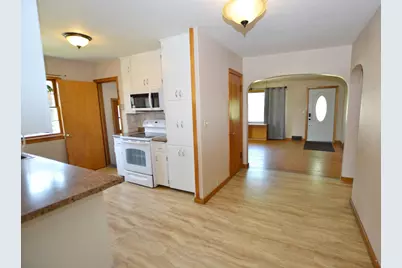 806 5th Street NE, Staples, MN 56479 - Photo 8