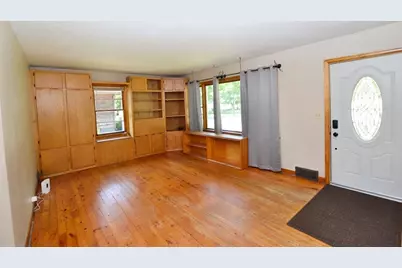 806 5th Street NE, Staples, MN 56479 - Photo 2