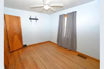806 5th Street NE, Staples, MN 56479 - Photo 14