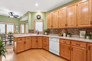 13250 39th Ave N, Plymouth, MN 55441 - Photo 8