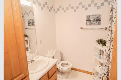 2205 Jennifer Court, North Saint Paul, MN 55109 - Photo 14