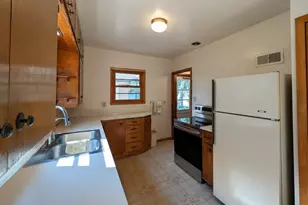616 S 9th St, Montevideo, MN 56265 - Photo 12