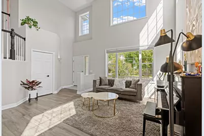 2051 Highgate Circle, Chanhassen, MN 55317 - Photo 10