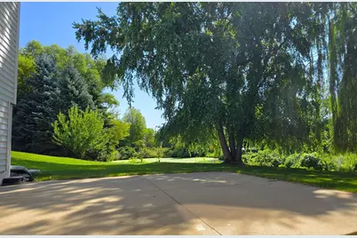 2051 Highgate Circle, Chanhassen, MN 55317 - Photo 62
