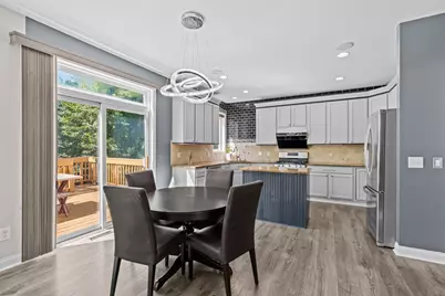 2051 Highgate Circle, Chanhassen, MN 55317 - Photo 16