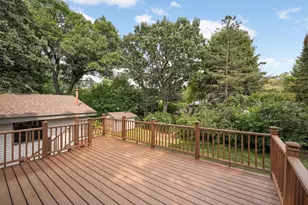 7719 Knollwood Dr, Mounds View, MN 55112 - Photo 6