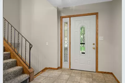 7719 Knollwood Drive, Mounds View, MN 55112 - Photo 10