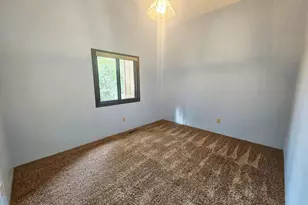 308 Cedar Ln, Montevideo, MN 56265 - Photo 10