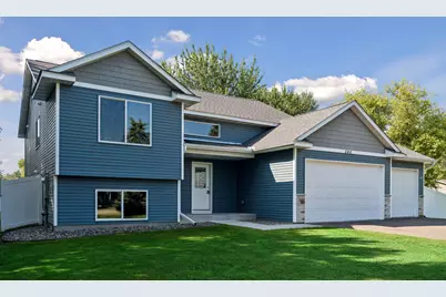 540 Lois Lane, Lino Lakes, MN 55014 - Photo 2