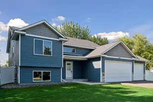 540 Lois Ln, Lino Lakes, MN 55014 - Photo 2