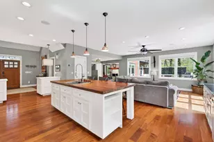 19055 Ridgewood Rd, Deephaven, MN 55391 - Photo 12