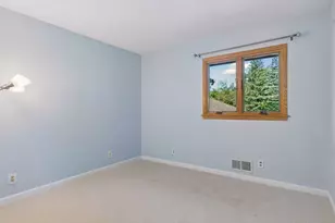 8249 Deer Pond Ct N, Lake Elmo, MN 55042 - Photo 28