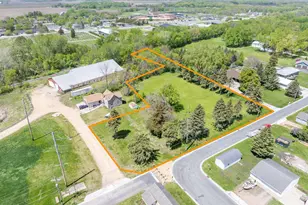 600 1st St N, Montgomery, MN 56069 - Photo 1