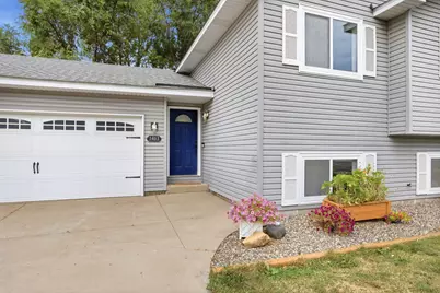 1463 Oakdale Avenue, West Saint Paul, MN 55118 - Photo 2