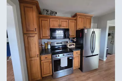518 N Burlington Avenue, Fergus Falls, MN 56537 - Photo 2
