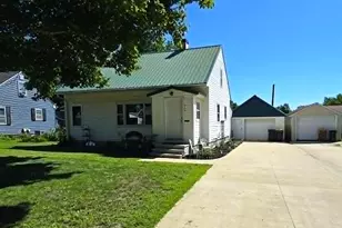 529 N Section Ave, Spring Valley, MN 55975 - Photo 2