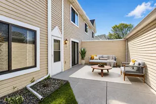 4505 Orchid Cir, Plymouth, MN 55446 - Photo 18