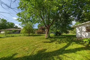 1516 Wellington Crescent, Faribault, MN 55021 - Photo 24