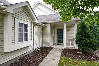 4210 Lawndale Lane N, Plymouth, MN 55446 - Photo 2