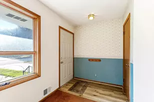 2835 Galtier St, Roseville, MN 55113 - Photo 2