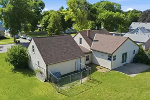 605 S 8th St, Olivia, MN 56277 - Photo 36