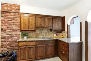 896 4th St E, Saint Paul, MN 55106 - Photo 14