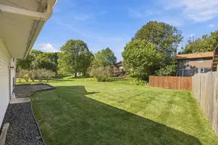 8818 N Brook Ave N, Brooklyn Park, MN 55428 - Photo 38