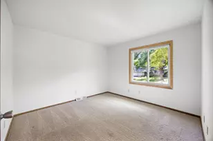 8818 N Brook Ave N, Brooklyn Park, MN 55428 - Photo 20