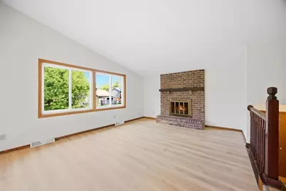 8818 N Brook Avenue N, Brooklyn Park, MN 55428 - Photo 6