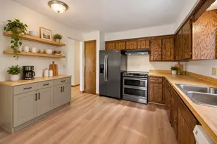 8818 N Brook Ave N, Brooklyn Park, MN 55428 - Photo 12