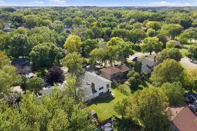 8818 N Brook Avenue N, Brooklyn Park, MN 55428 - Photo 32
