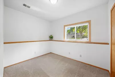 8818 N Brook Avenue N, Brooklyn Park, MN 55428 - Photo 30