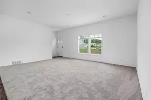 2421 Oak Preserve Ct, Saint Cloud, MN 56304 - Photo 2