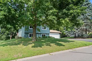 12335 Oxbow Dr, Eden Prairie, MN 55347 - Photo 54