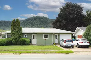 1103 Gilmore Ave, Winona, MN 55987 - Photo 1
