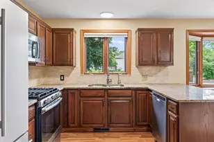 7712 Riverdale Dr N, Brooklyn Park, MN 55444 - Photo 14